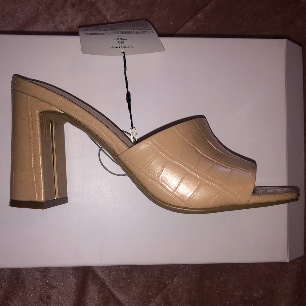 The Drop nude open toed mule; Size 5